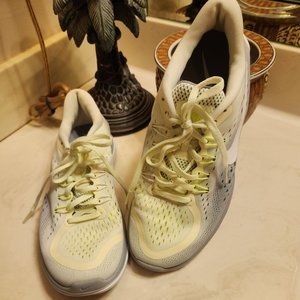 Nike Flex 2017 Run Shoes Womens Size 9/Yellow